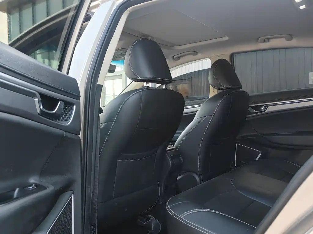 GEELY AUTOMOBILE EMGRAND GL