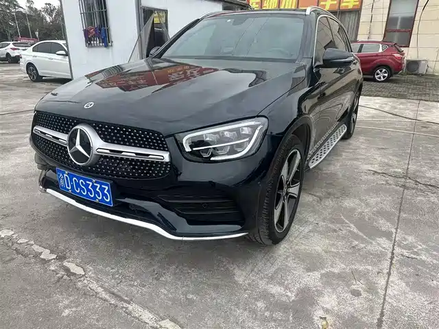 MERCEDES-BENZ GLC