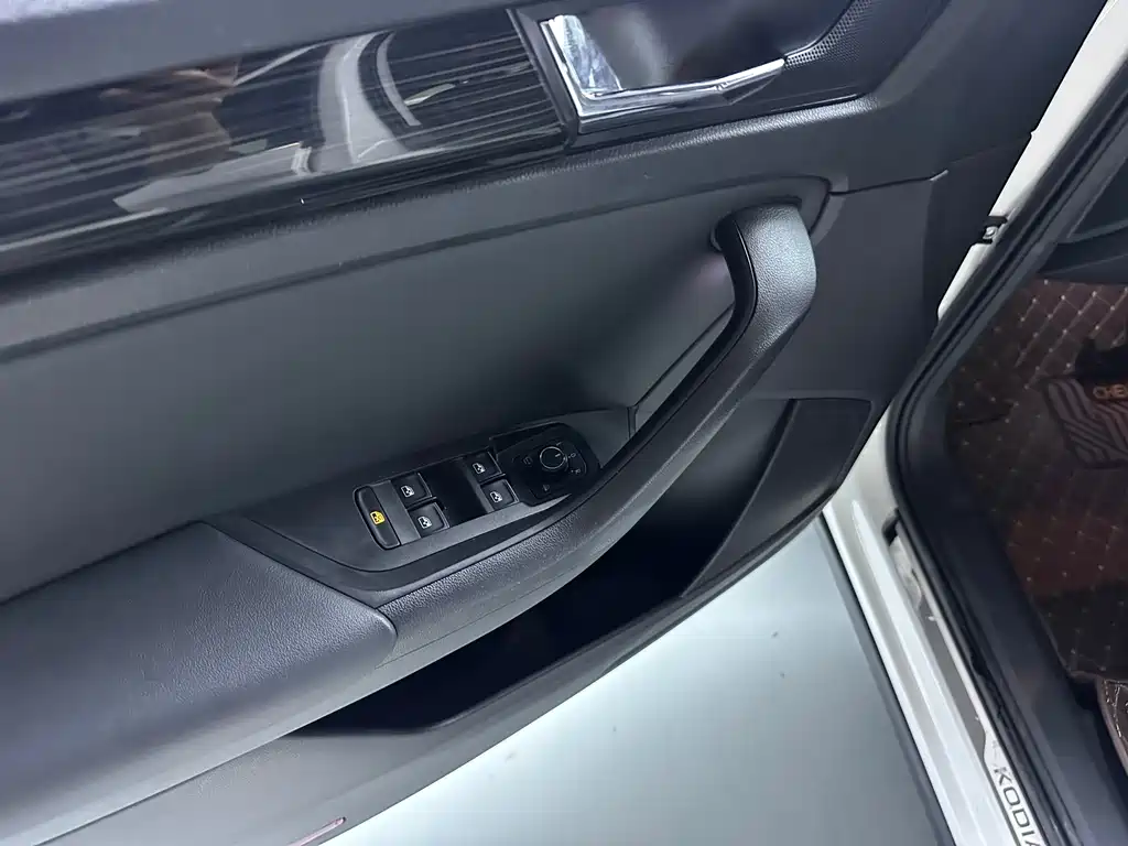 Skoda Kodiaq — миниатюра 5