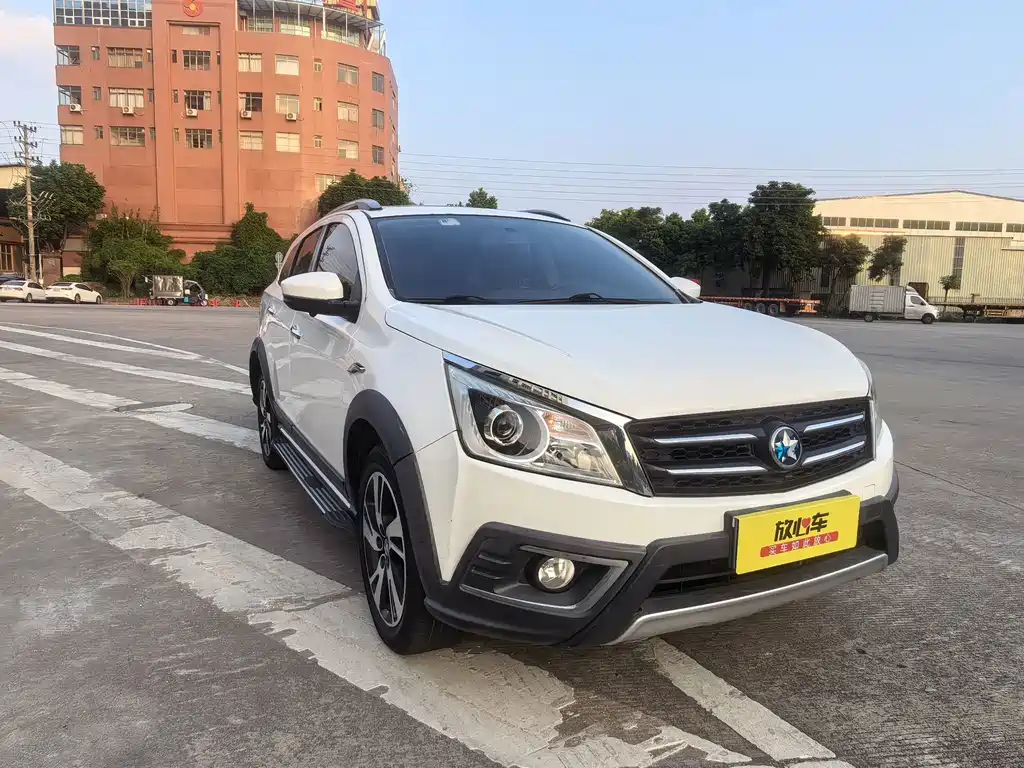 Venucia T70X — миниатюра 3