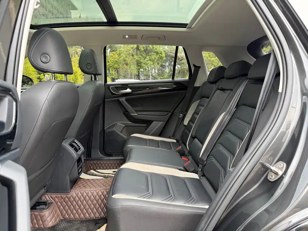 Volkswagen 探岳 GTE — миниатюра 10