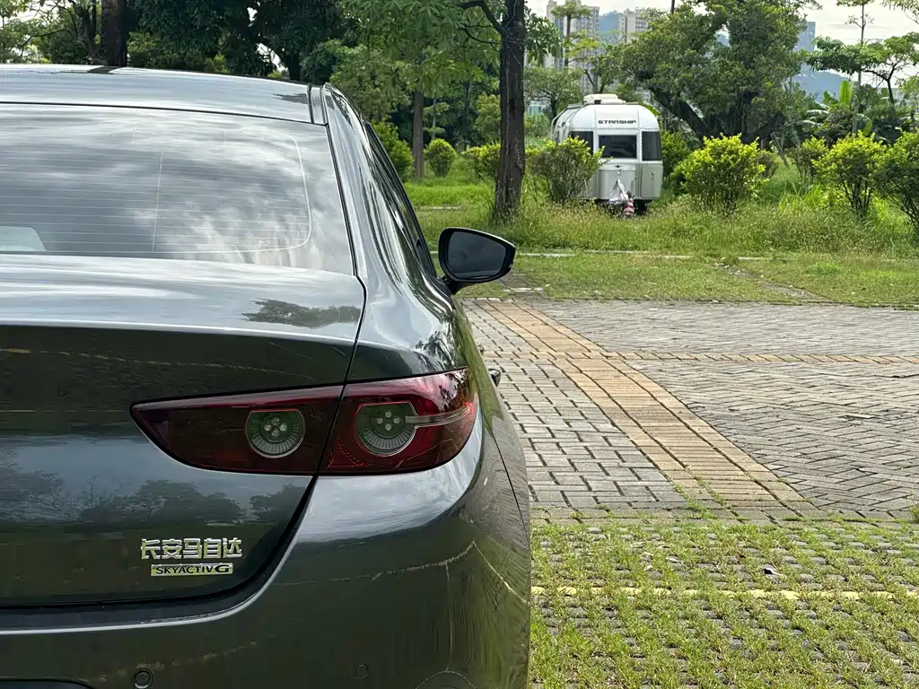 Mazda 3 Axela — миниатюра 21