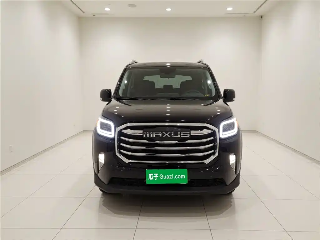 Maxus V90 2022 2.0T AT 6/7 мест