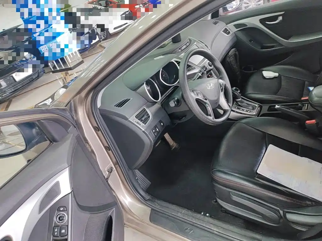 Hyundai Elantra Langdong — миниатюра 16