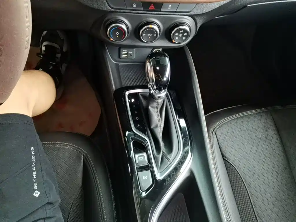 Buick Verano — миниатюра 14