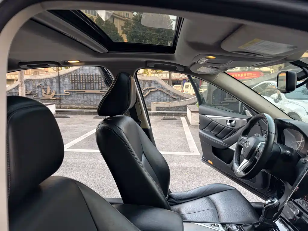 Infiniti QX50 — миниатюра 10