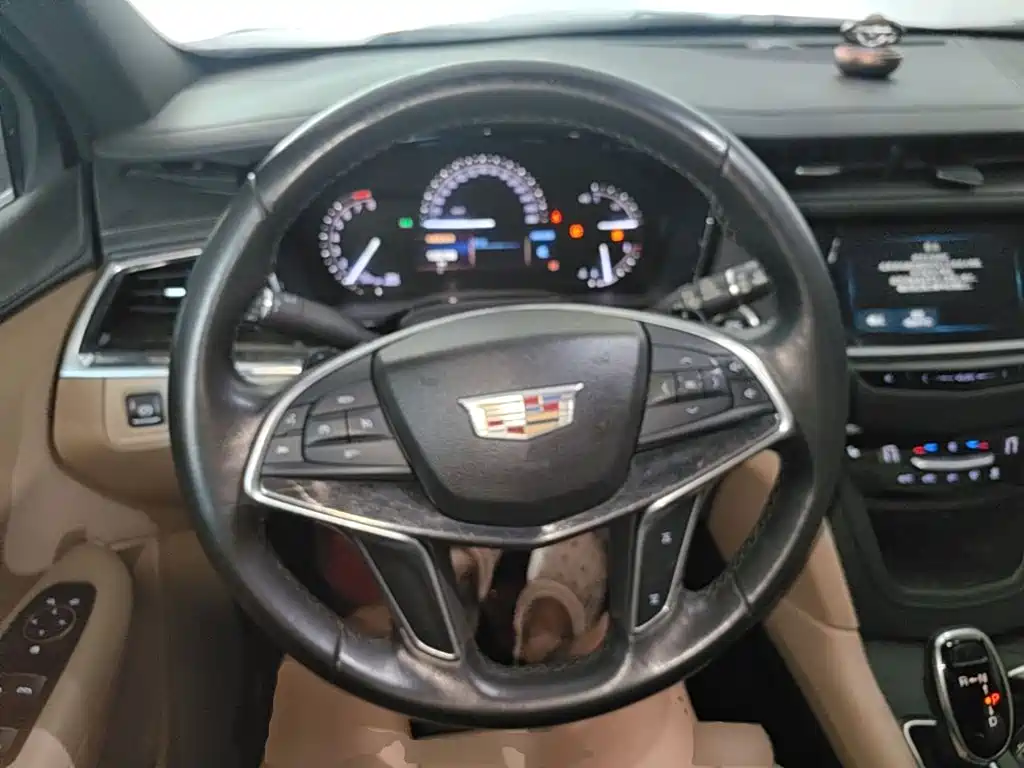 Cadillac XT5 — миниатюра 11