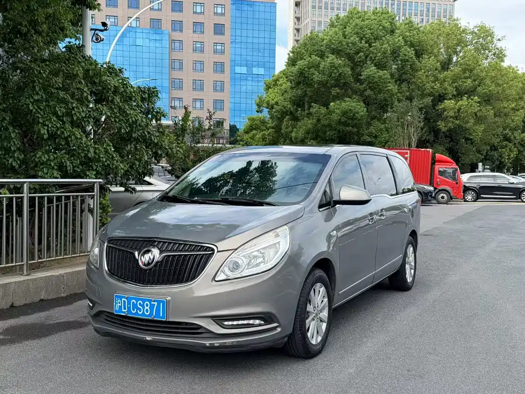Buick GL8 — миниатюра 2