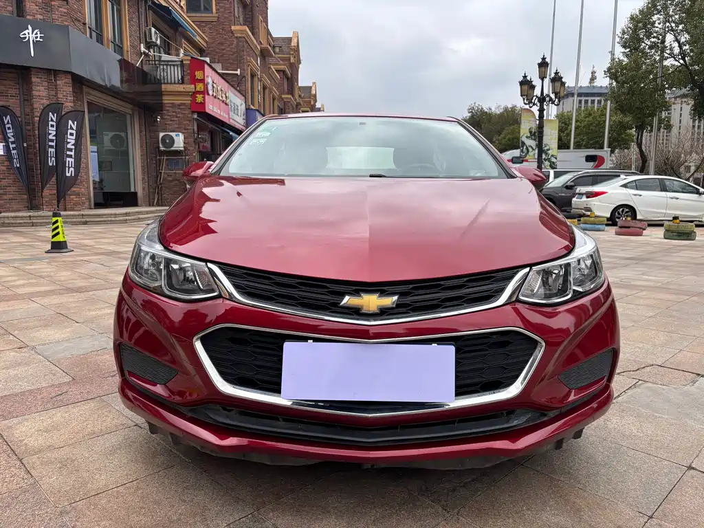 CHEVROLET CRUZE