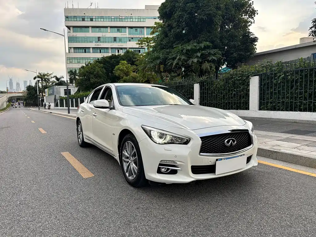Infiniti Q50L — миниатюра 3