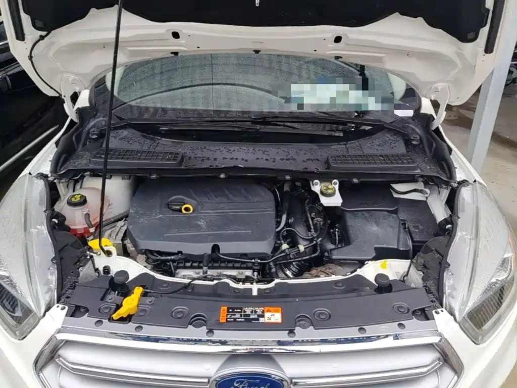 Ford Kuga — миниатюра 20
