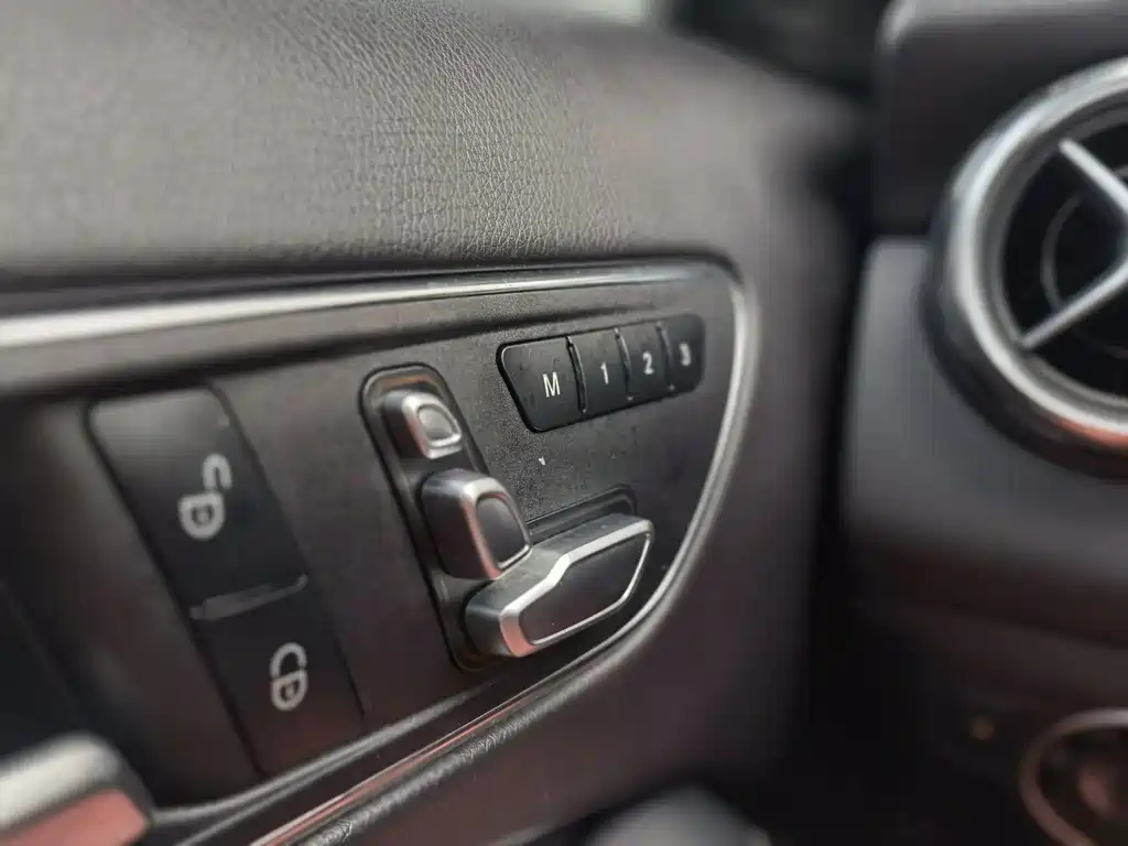 Mercedes-Benz GLA — миниатюра 19