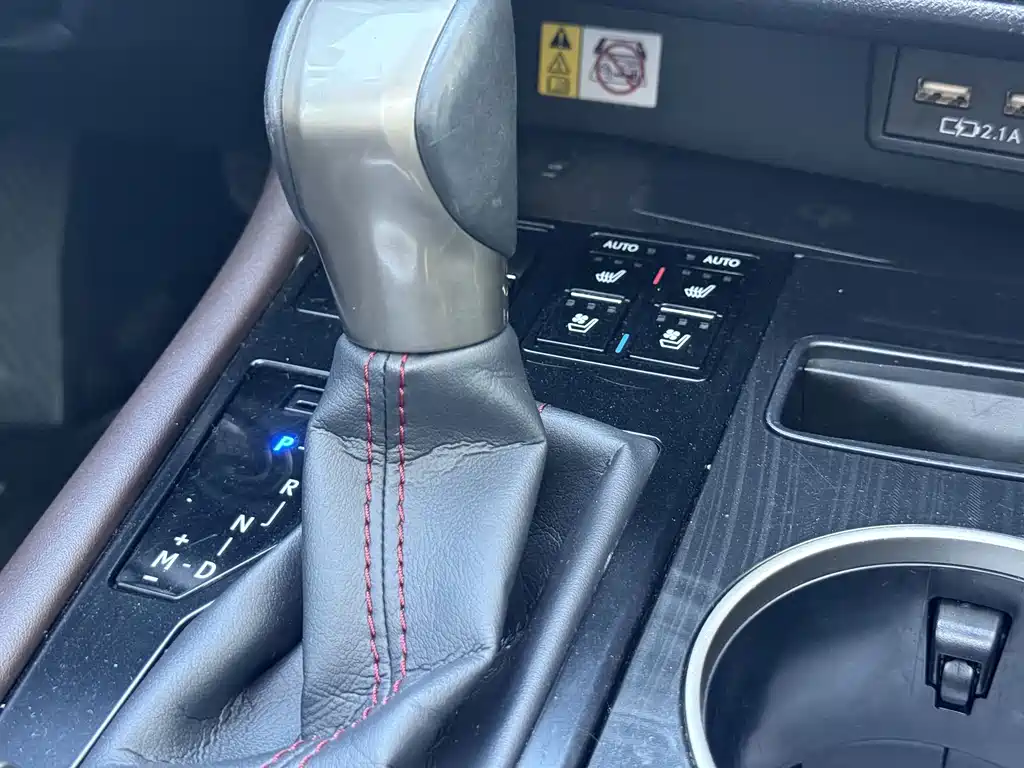 Lexus RX — миниатюра 14