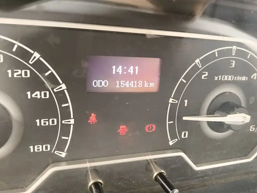 Maxus V80 — миниатюра 17