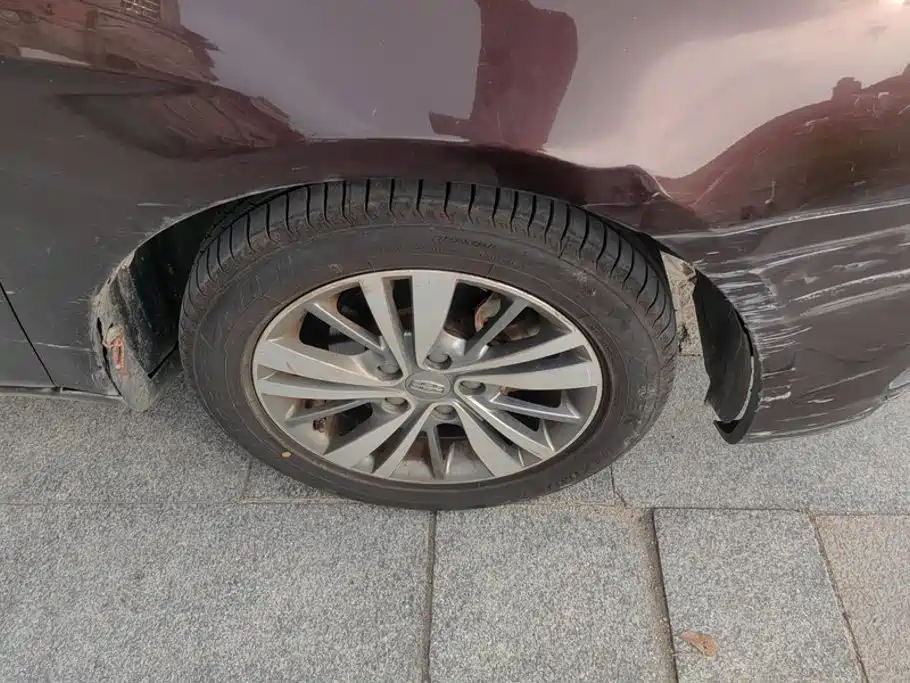 Geely Emgrand — миниатюра 6