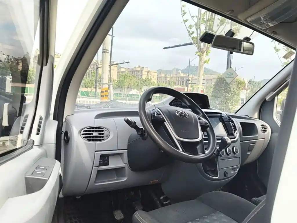 Maxus V80 — миниатюра 21
