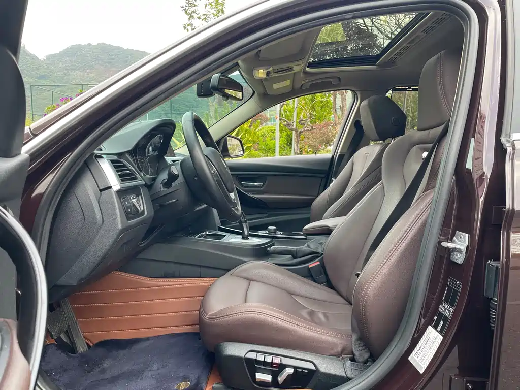 BMW 3 Series — миниатюра 7