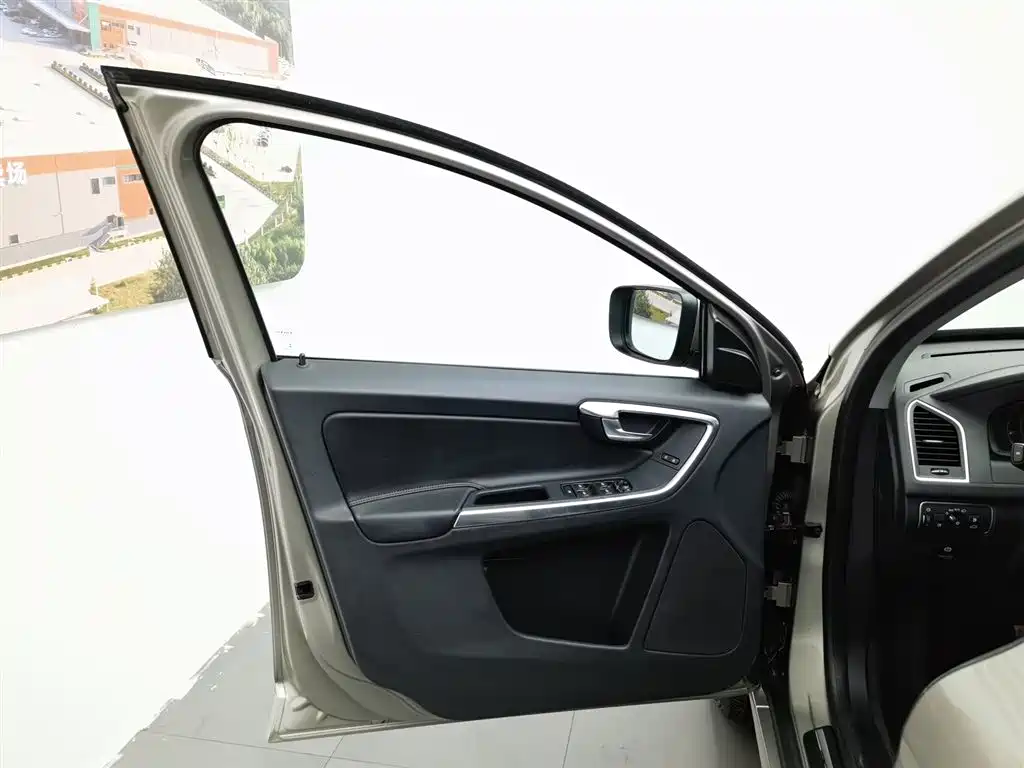 Volvo XC60 2014 T5