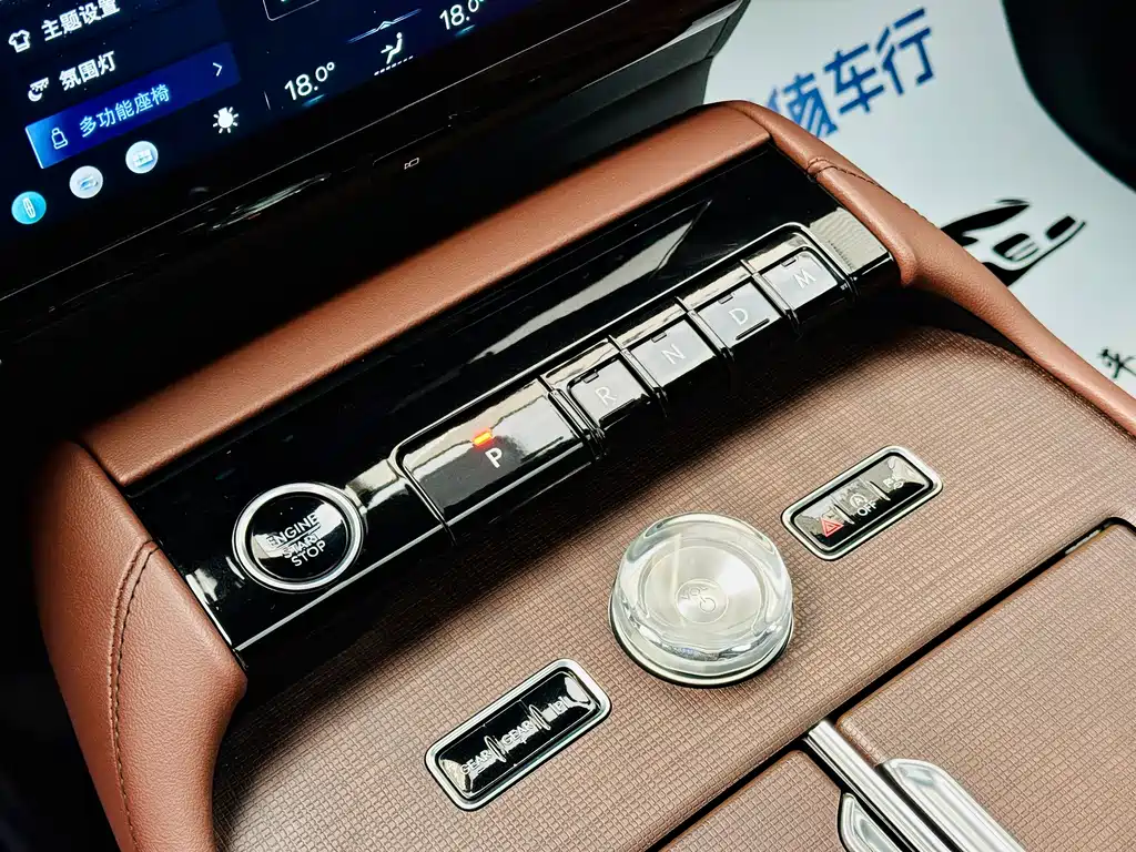 Lincoln Navigator — миниатюра 10