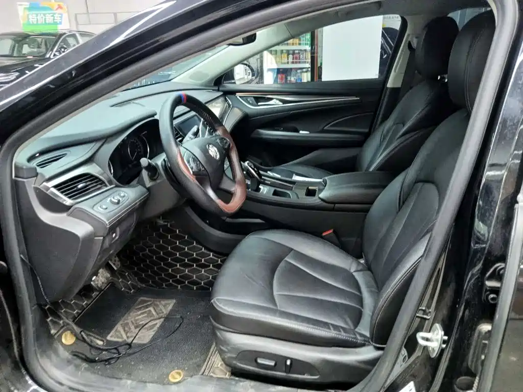 Buick LaCrosse — миниатюра 7
