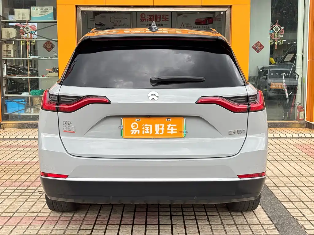 NIO NIO ES8