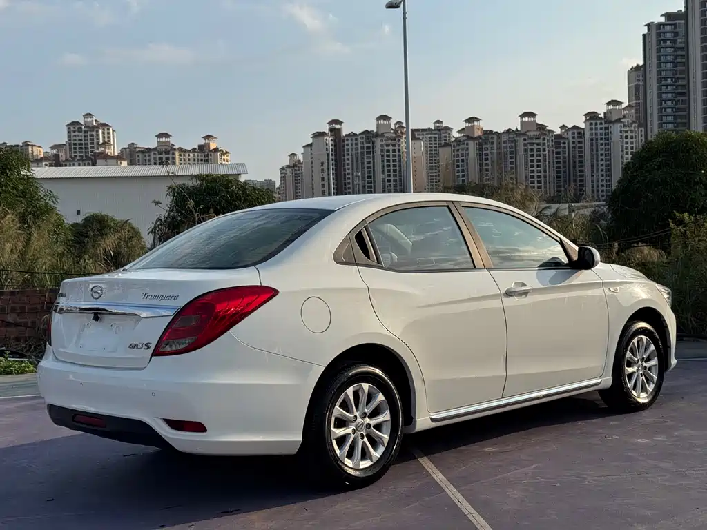 GAC TRUMPCHI GA3S VISION