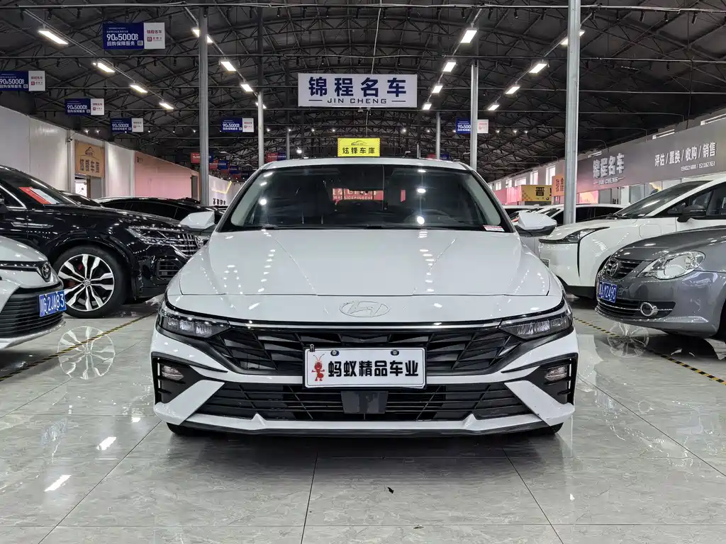 Hyundai Elantra — миниатюра 2