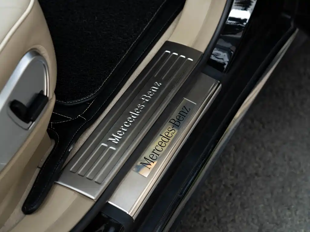 MERCEDES-BENZ R CLASS