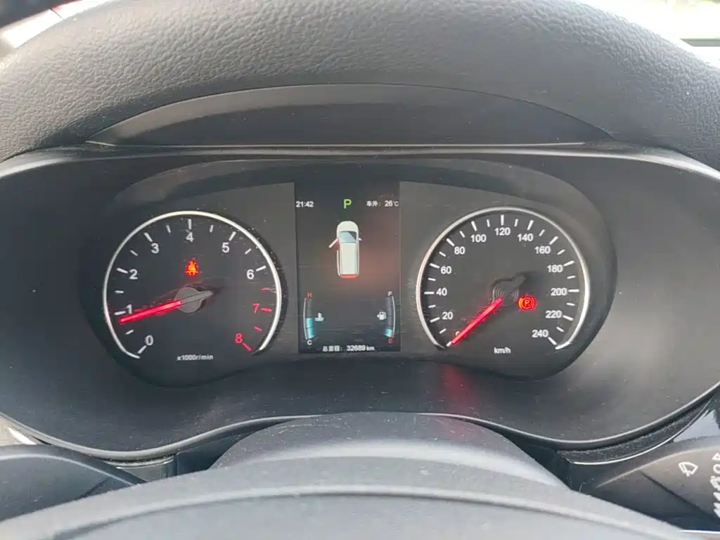 BYD MAX — миниатюра 12