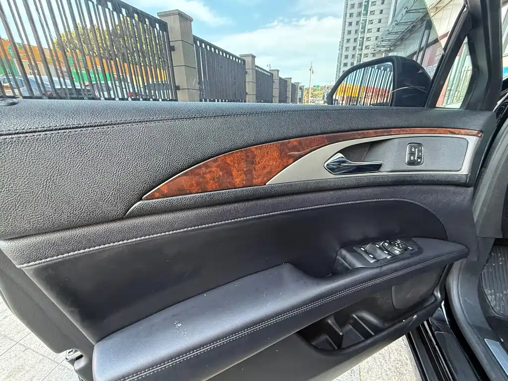 Lincoln MKZ — миниатюра 4
