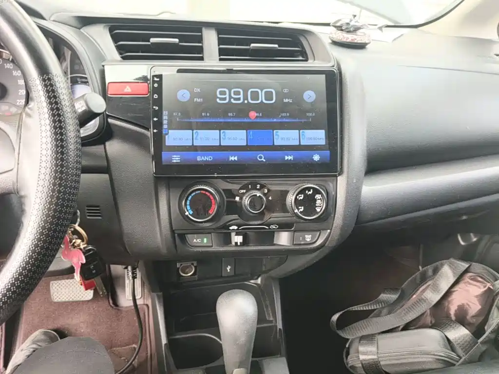 Honda Fit — миниатюра 13