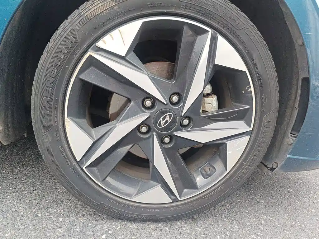 Hyundai Elantra — миниатюра 25