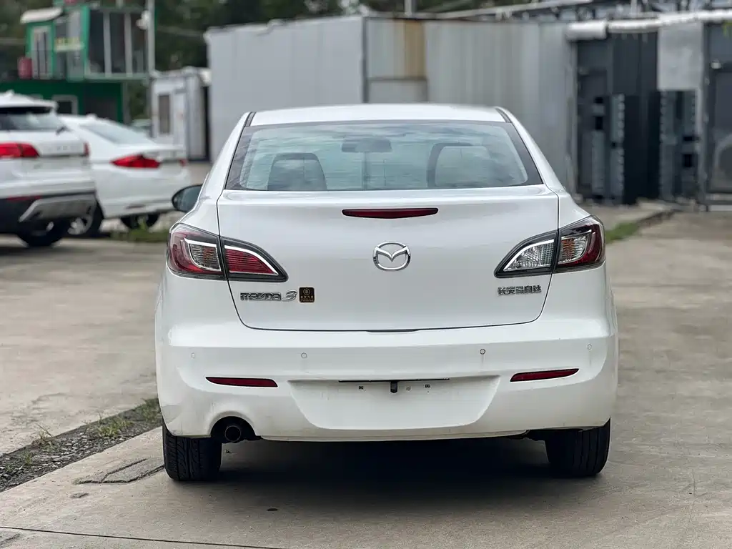 Mazda 3 Xingcheng — миниатюра 9