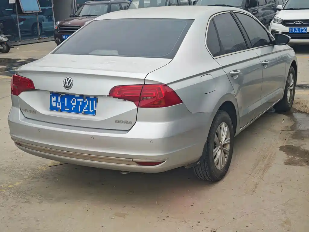 Volkswagen Bora — миниатюра 4