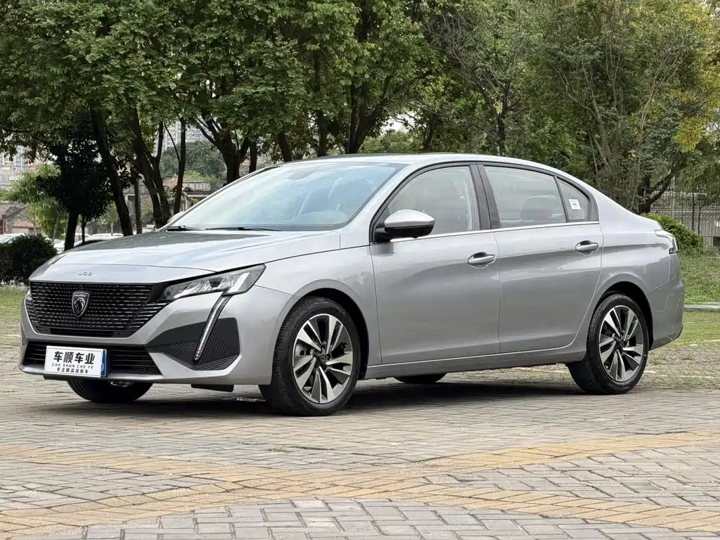 Peugeot 408