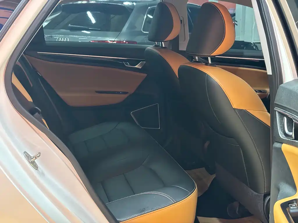 GEELY AUTOMOBILE EMGRAND GL