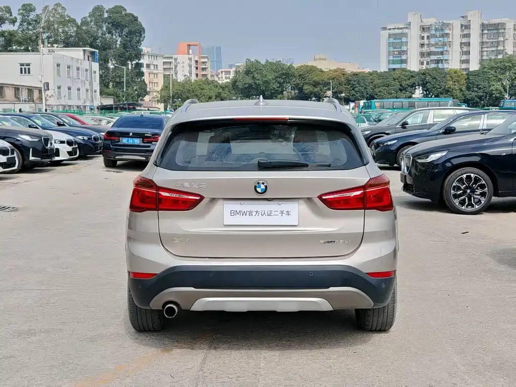 BMW X1