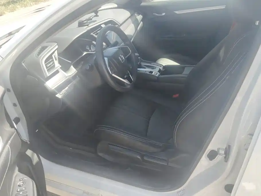 Honda Civic — миниатюра 9