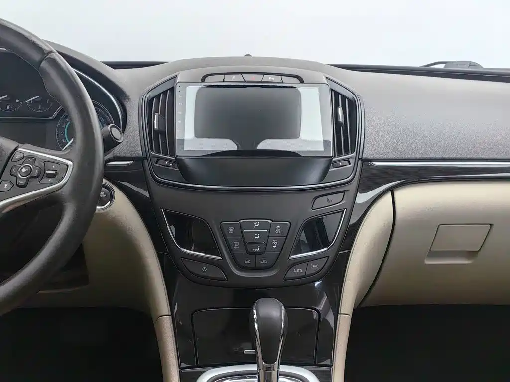 Buick Regal — миниатюра 12