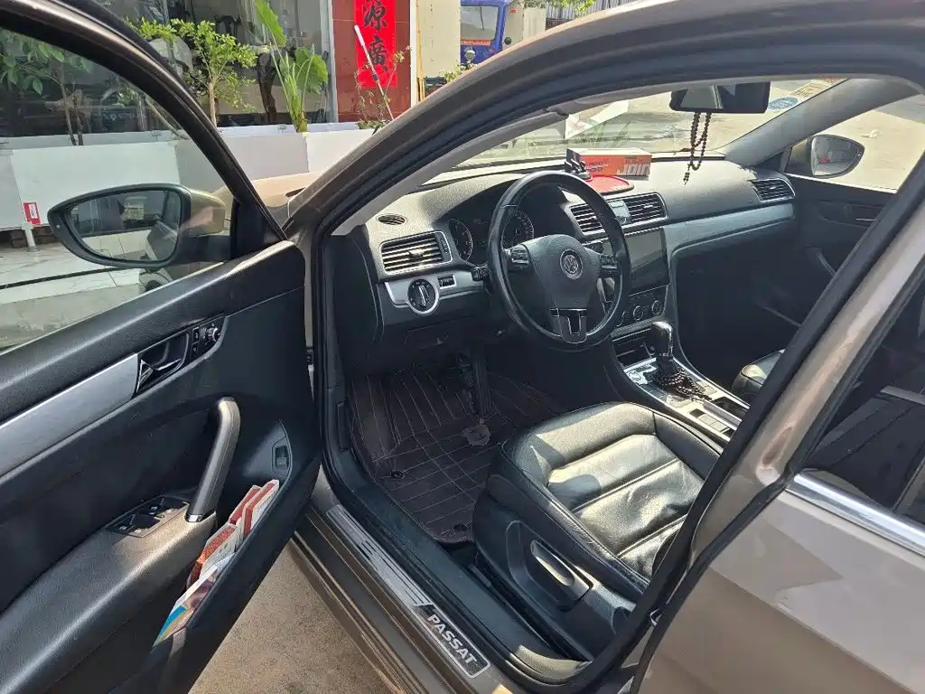 Volkswagen Passat — миниатюра 4