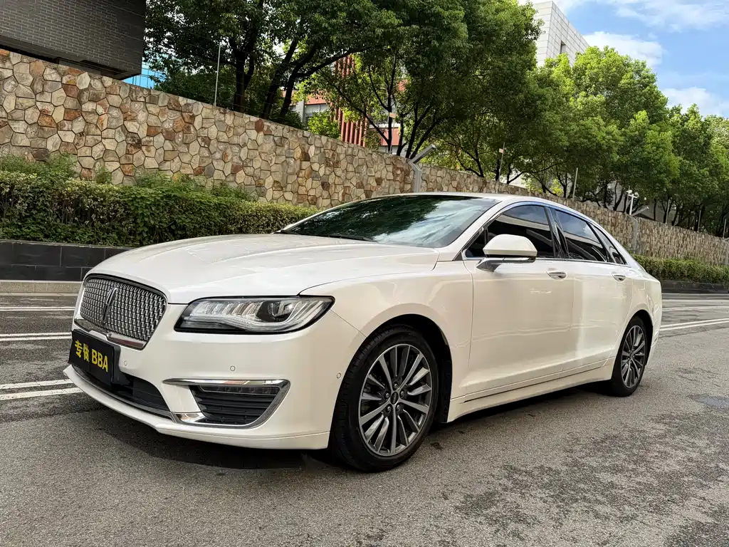 Lincoln MKZ