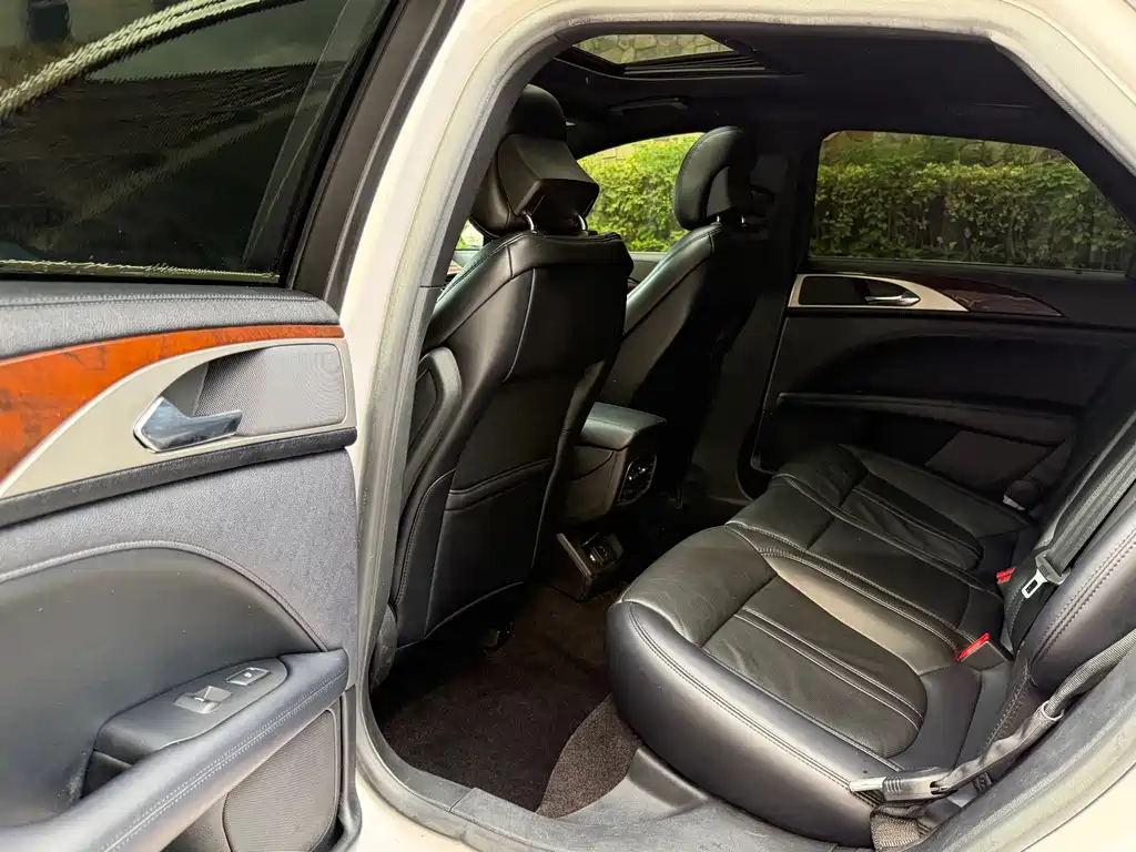 Lincoln MKZ — миниатюра 14