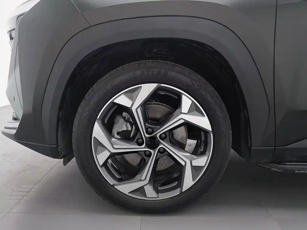 Geely Boyue L — миниатюра 17