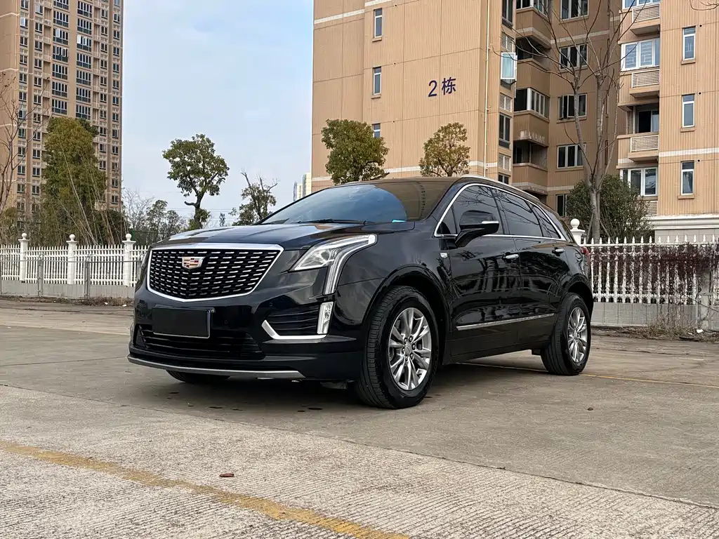 CADILLAC XT5