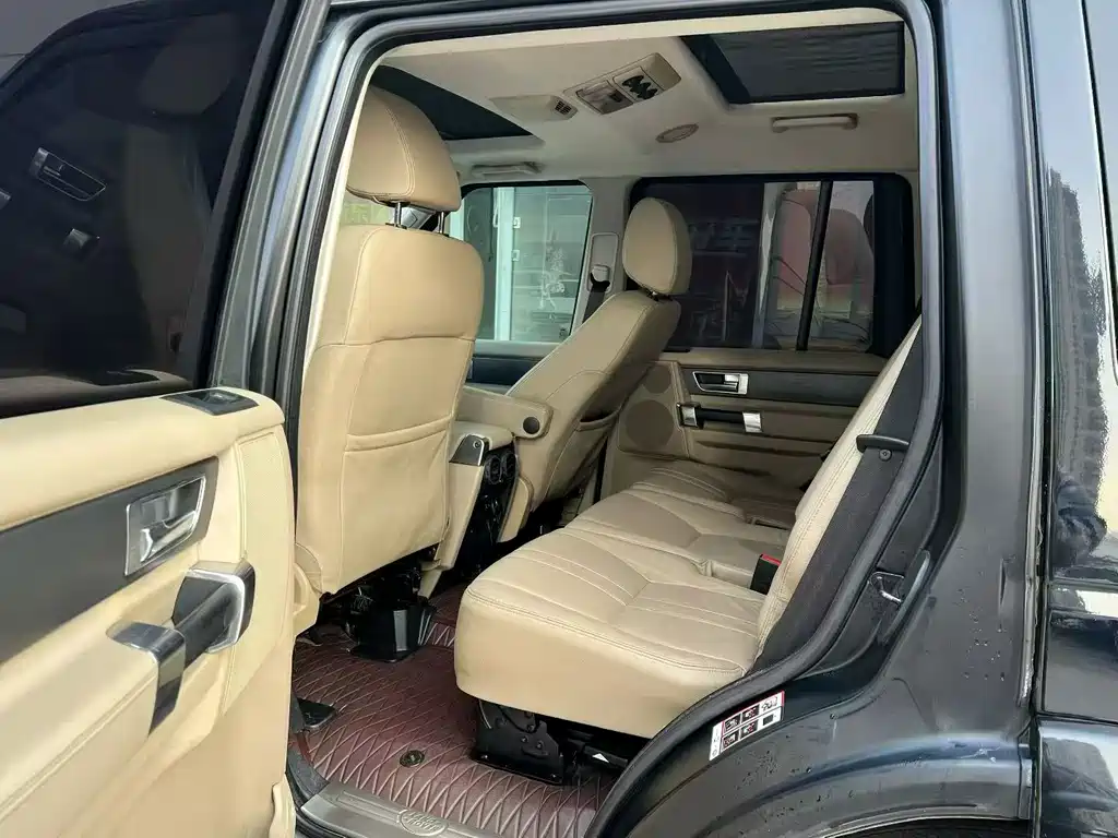 Land Rover Discovery — миниатюра 6