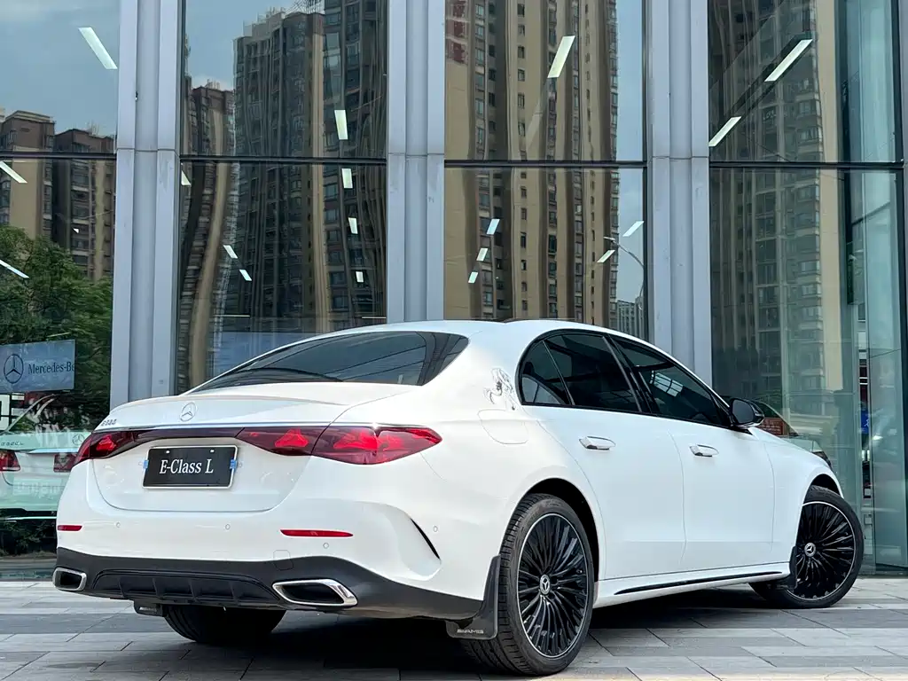 Mercedes-Benz E-Class E 2025 E 300 Luxury Sport