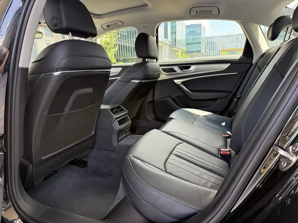Audi A6L — миниатюра 6