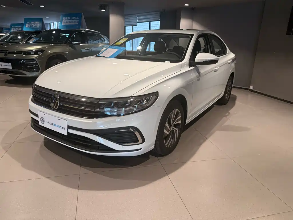 Volkswagen Bora 2025 200TSI DSG