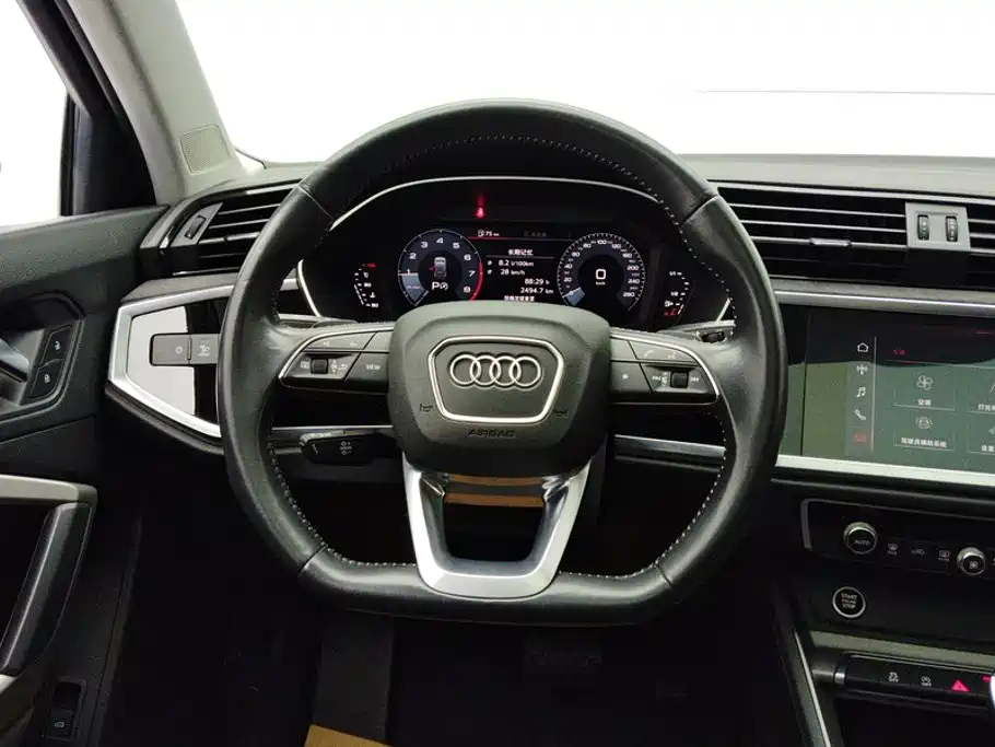 Audi Q3 — миниатюра 15