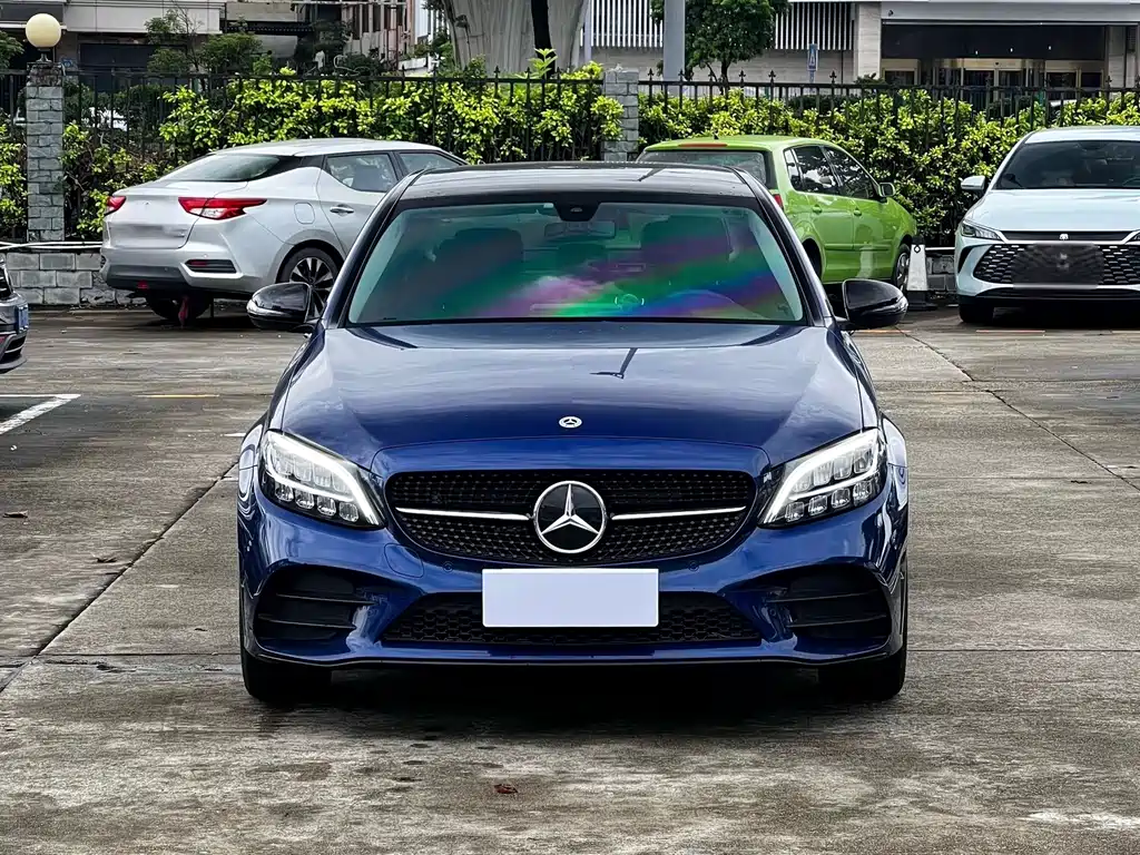 Mercedes-Benz C-Class — миниатюра 2